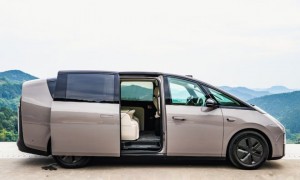 逼理想主动召回一万台MEGA的，为什么是小小的冷却液？