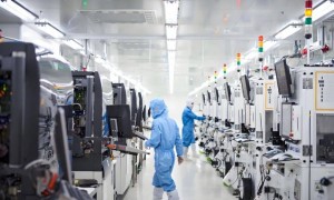 芯片战争撕裂安世，全球车企紧急抢芯