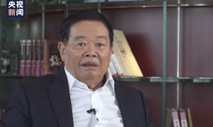 福耀玻璃：公司法定代表人已变更为曹晖！此前79岁曹德旺提前辞去董事长职务