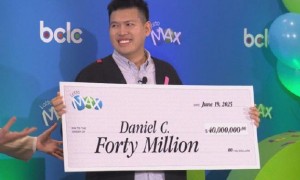 男子顺手买彩擒2亿巨奖:这辈子没见过这么多钱